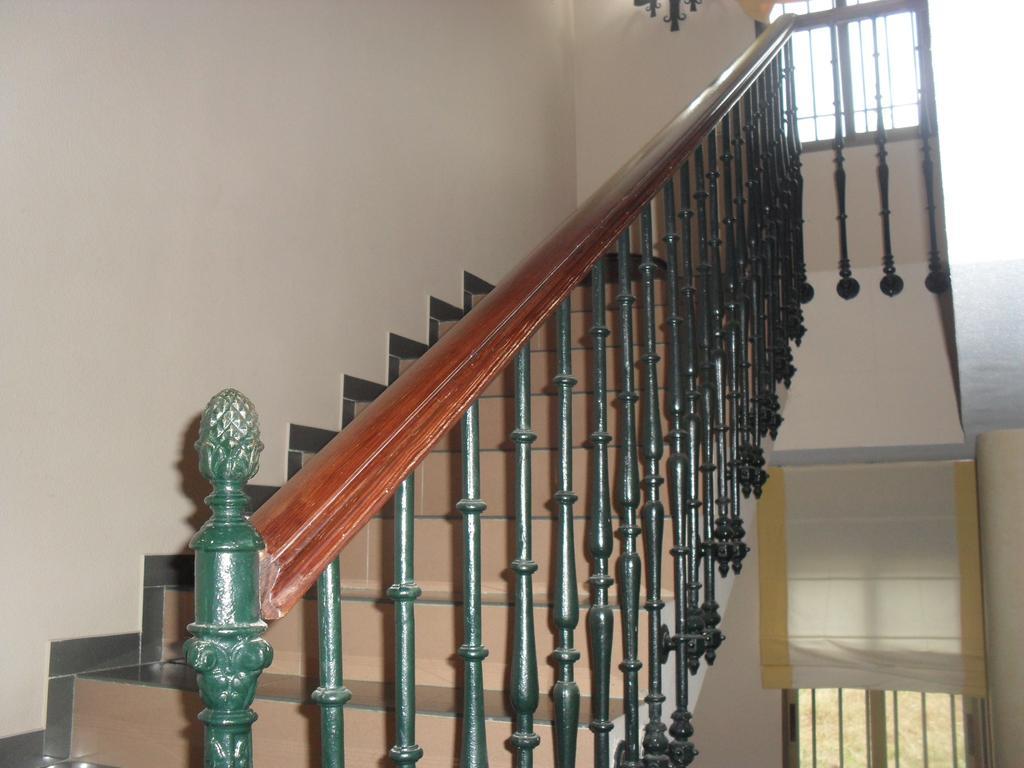 Hostal San Luis Almodovar del Rio Bagian luar foto
