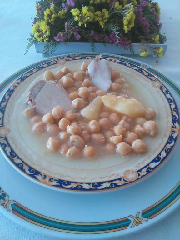 Hostal San Luis Almodovar del Rio Bagian luar foto
